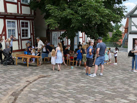 Kirchweih- und Johannifest (Foto: Karl-Franz Thiede)